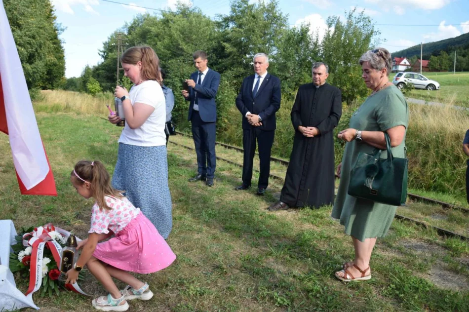 Pamięć o ofiarach pacyfikacji wsi w 1944 roku - zdjęcie 5