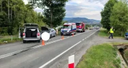 ​Zderzenie czołowe na DK28. Dwie osoby trafiły do szpitala - zdjęcie 4