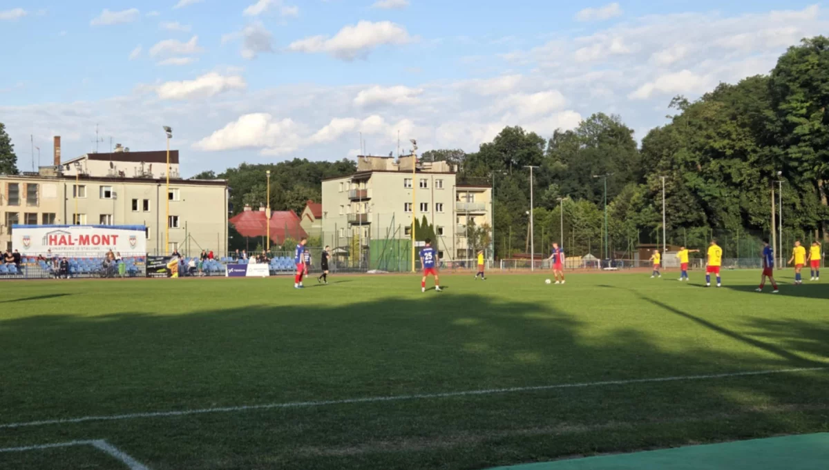 Limanovia wraca z Bochni z bagażem pięciu goli