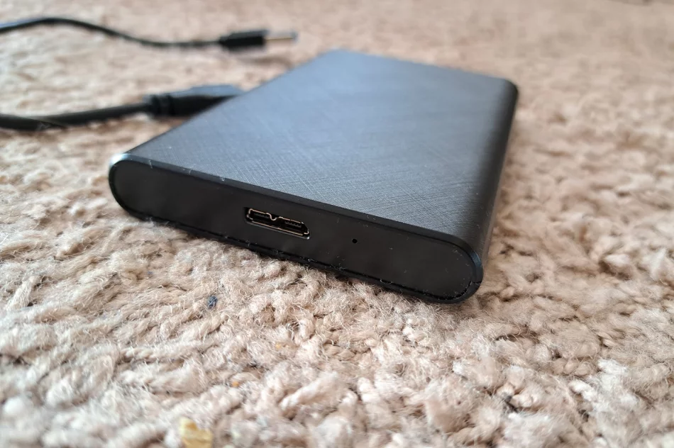 Dysk zewnętrzny przenośny WD 750GB HDD USB prawie 1TB - stan idealny. - zdjęcie 2