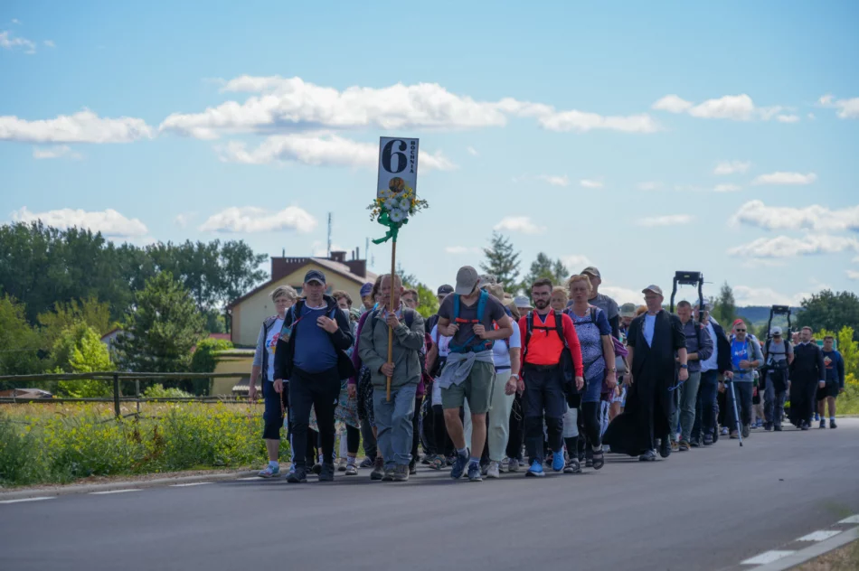 Ósmy dzień pielgrzymki – nabożeństwo pokutne (ZDJĘCIA) - zdjęcie 10