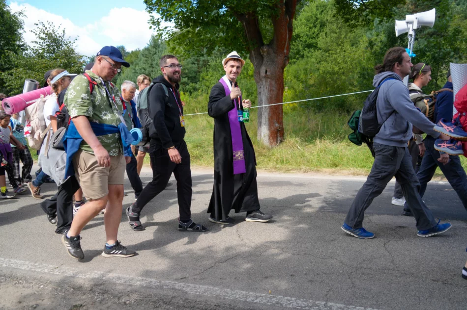 Ósmy dzień pielgrzymki – nabożeństwo pokutne (ZDJĘCIA) - zdjęcie 16