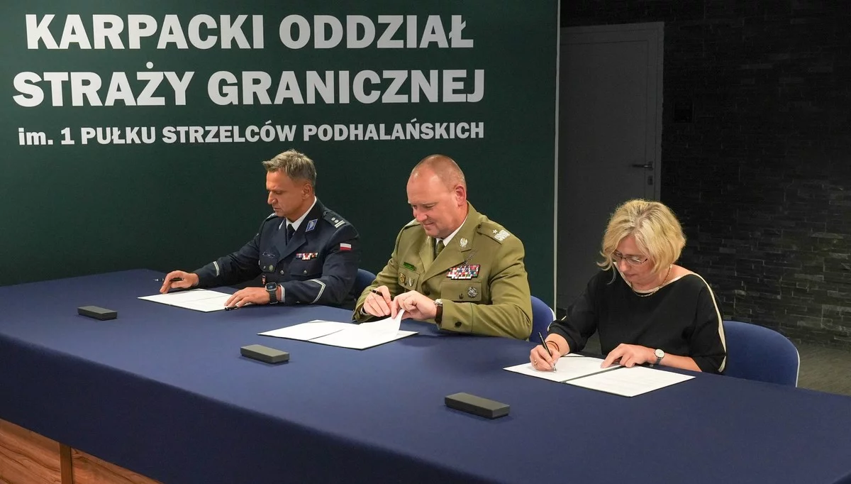 Podpisanie porozumienia/fot.: KWP Kraków