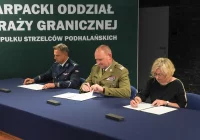 Podpisano porozumienie o klasach mundurowych - zdjęcie główne