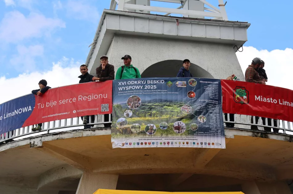 Uczestnicy akcji Odkryj Beskid Wyspowy zdobyli Miejska Górę! - zdjęcie 15
