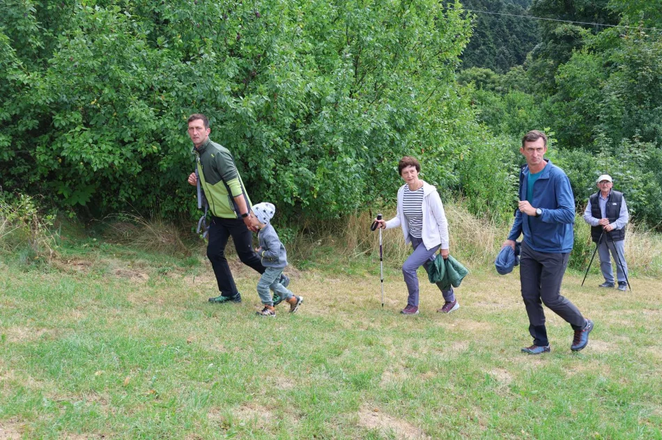 Uczestnicy akcji Odkryj Beskid Wyspowy zdobyli Miejska Górę! - zdjęcie 18