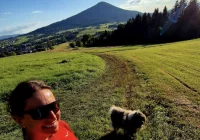 Justyna Kowalczyk-Tekieli wypoczywa w rodzinnych stronach i promuje Beskid Wyspowy - zdjęcie główne
