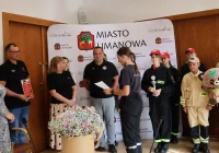 Burmistrz Miasta Limanowa odwiedzili przedstawiciele Młodzieżowych Drużyn Pożarniczych z terenu Miasta Limanowa - zdjęcie główne