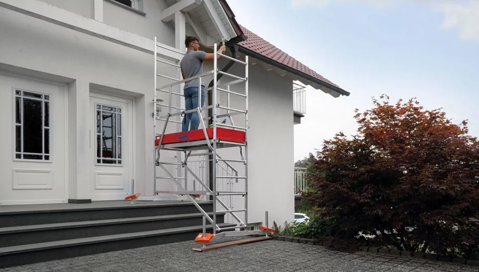Mini rusztowanie do domu – komfort podczas prac w budynku i wokół niego - zdjęcie 1
