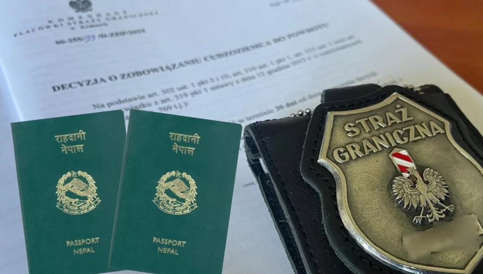 Nepalczycy zatrzymani - nielegalnie pracowali w Limanowej - zdjęcie 1