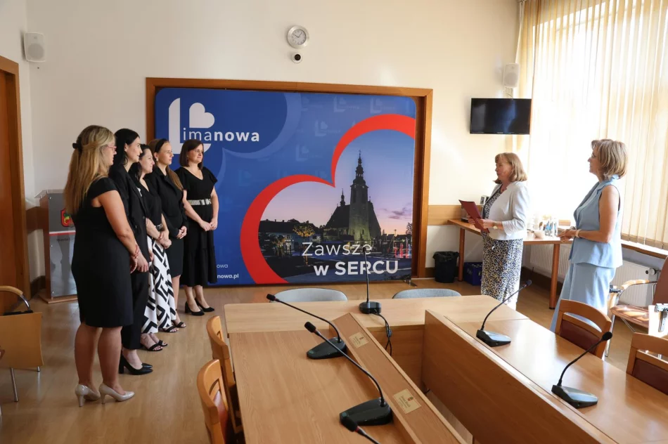Wręczono akty nadania stopnia awansu zawodowego - zdjęcie 12