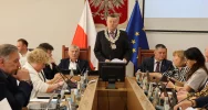  Nowe herby, plany finansowe i inwestycje – co działo się na XVIII Sesji Rady Miasta Limanowa? - zdjęcie 3