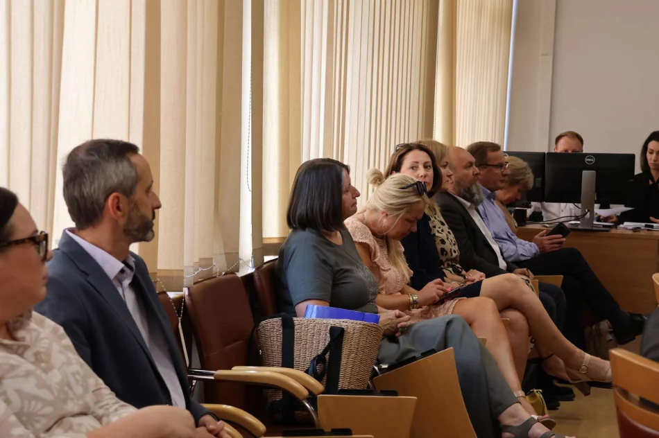  Nowe herby, plany finansowe i inwestycje – co działo się na XVIII Sesji Rady Miasta Limanowa? - zdjęcie 13