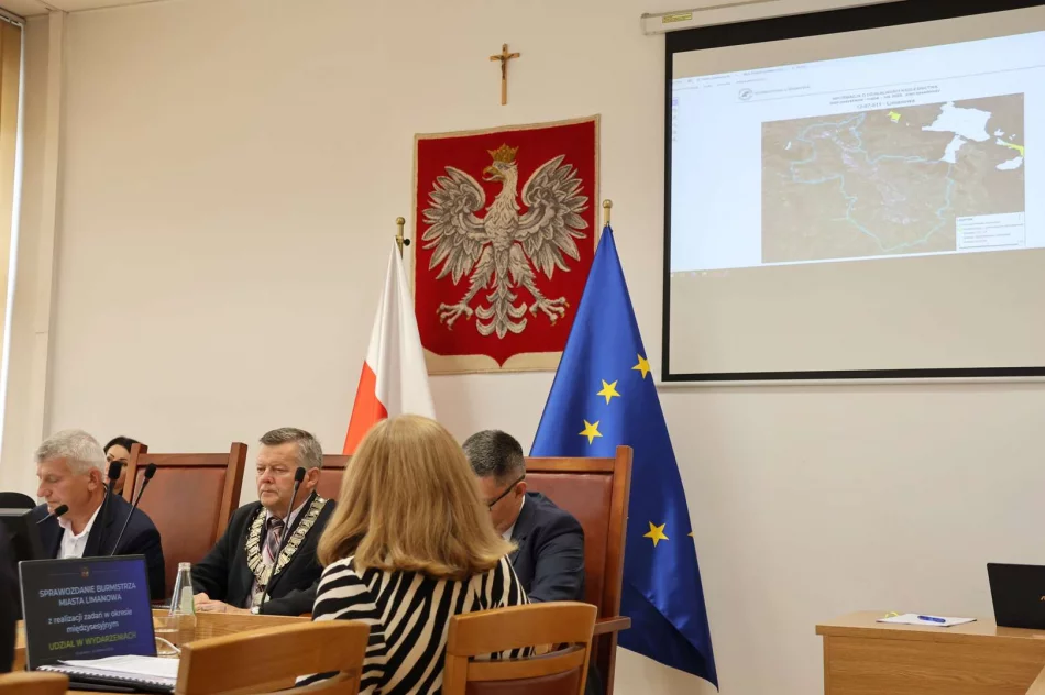  Nowe herby, plany finansowe i inwestycje – co działo się na XVIII Sesji Rady Miasta Limanowa? - zdjęcie 19