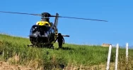 Mężczyzna przygnieciony przez ciągnik, zabrał go LPR - zdjęcie 2