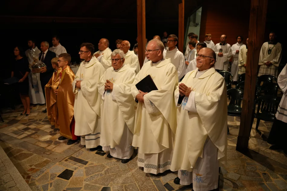 Tradycyjna Eucharystia o północy - zdjęcie 14
