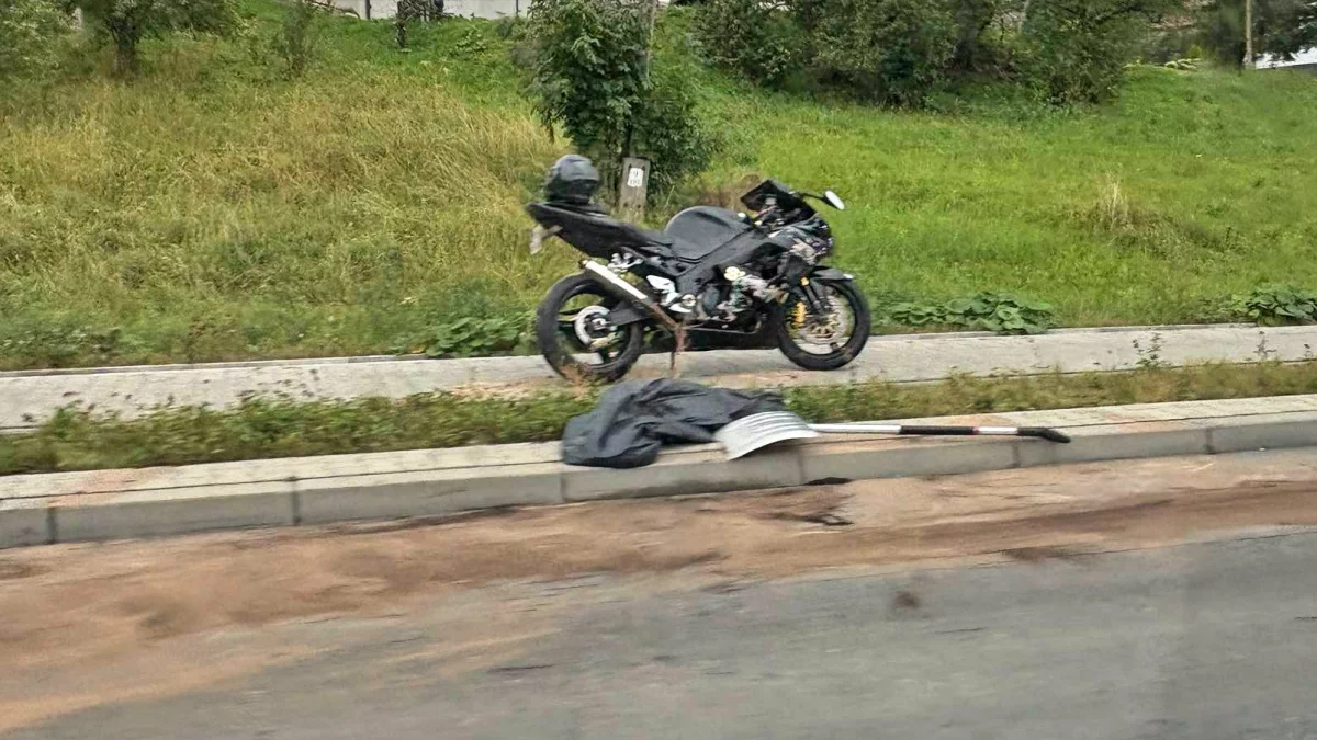 Motocyklista wywrócił się na krajowej "28"