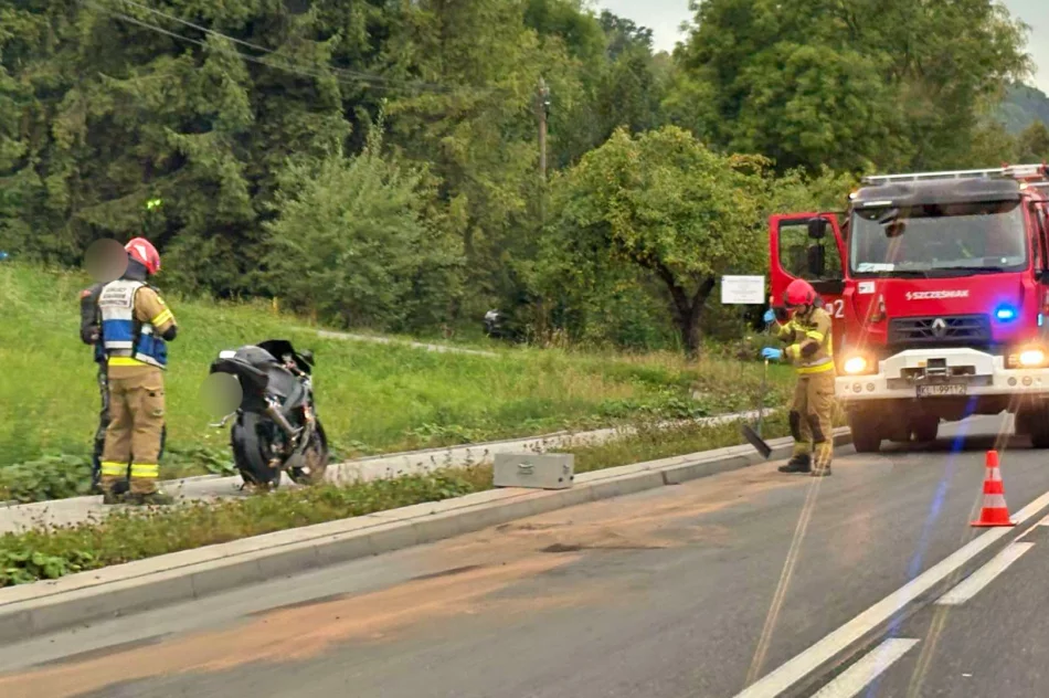Motocyklista wywrócił się na krajowej "28" - zdjęcie 7