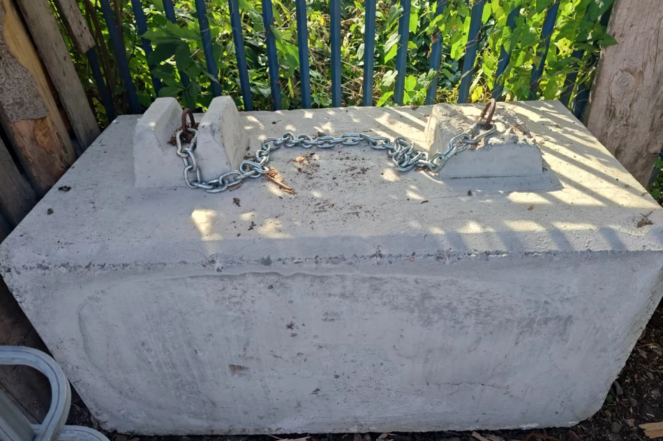 Bloki Betonowe Klocki Typ ,,Lego" 150x75x75 1500 kg 250 zł szt. - zdjęcie 4