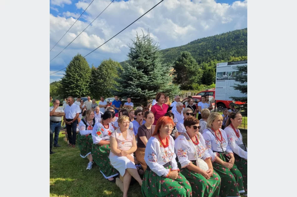 Upamiętniono ofiary pacyfikacji wsi - zdjęcie 7
