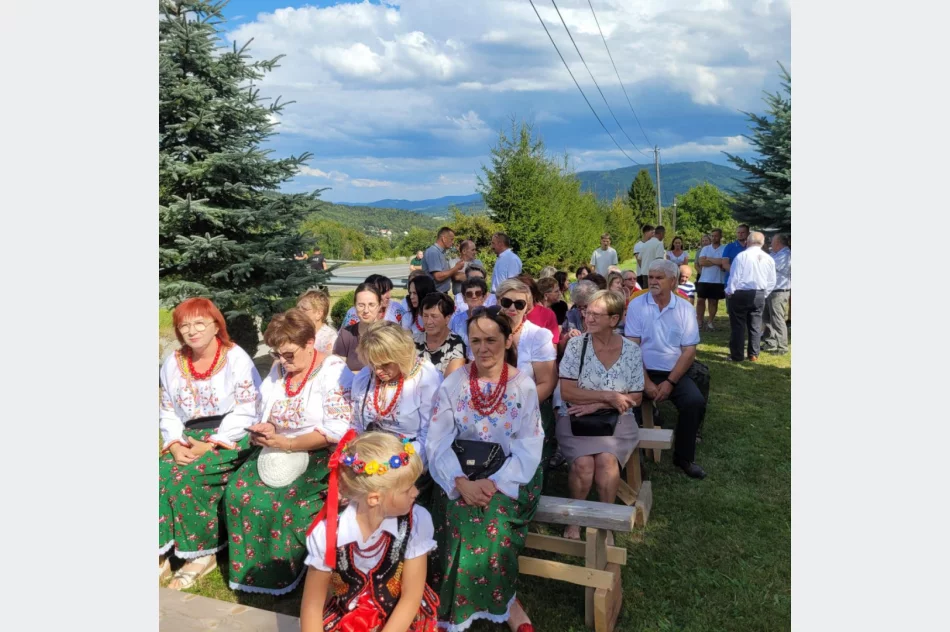 Upamiętniono ofiary pacyfikacji wsi - zdjęcie 8