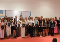 Wręczono stypendia motywacyjne dla uczniów - zdjęcie główne