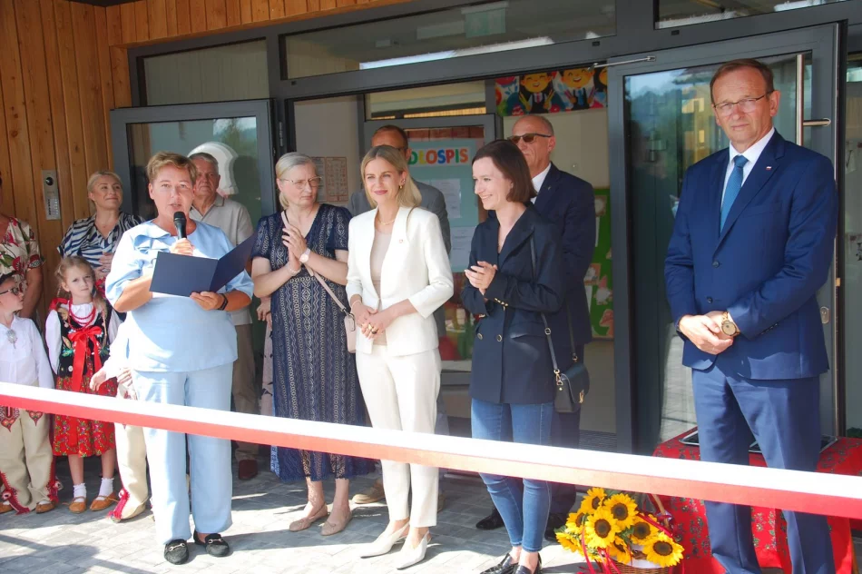 Nowy budynek przedszkola i żłobka otwarty (ZDJĘCIA) - zdjęcie 6