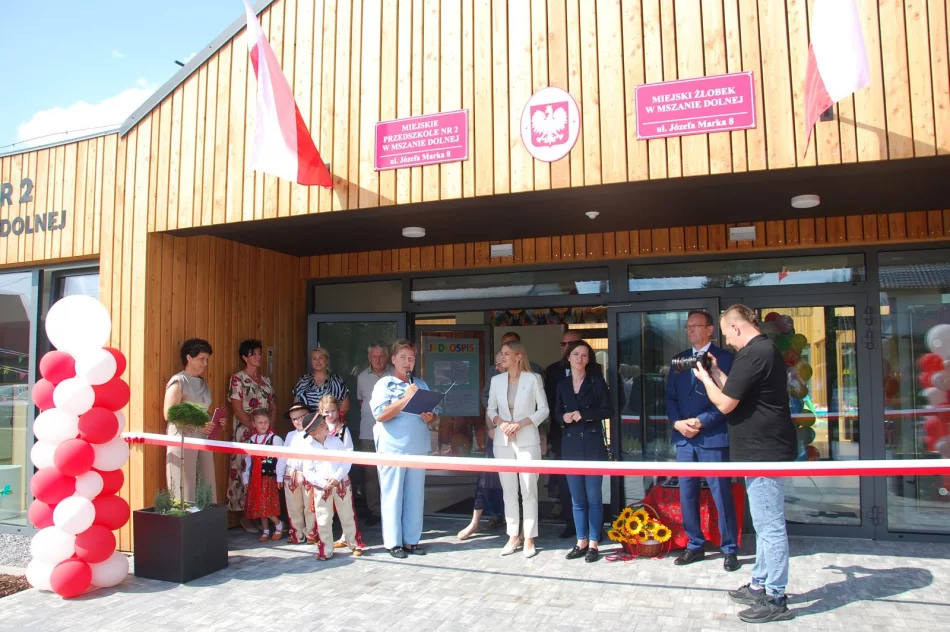 Nowy budynek przedszkola i żłobka otwarty (ZDJĘCIA) - zdjęcie 9