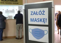 Rośnie liczba zachorowań na COVID-19. Jakie objawy w sezonie 2025/2026? - zdjęcie główne