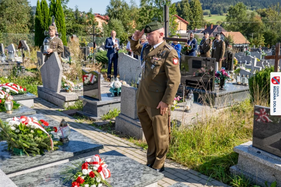 Upamiętniono 86. rocznicę wybuchu II wojny światowej (ZDJĘCIA) - zdjęcie 11