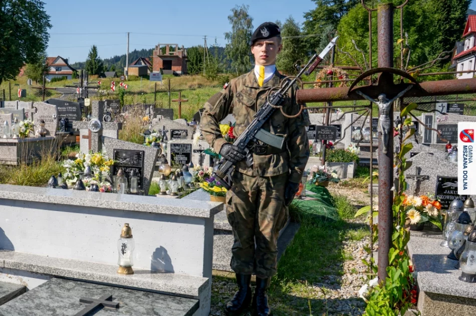 Upamiętniono 86. rocznicę wybuchu II wojny światowej (ZDJĘCIA) - zdjęcie 19