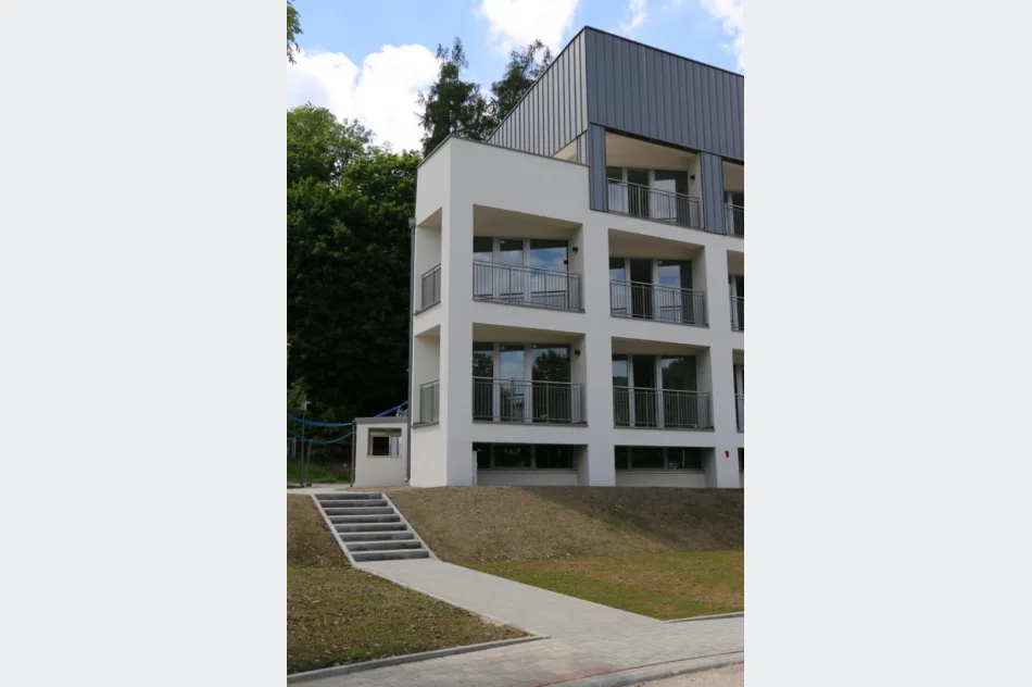 Modernizacja dawnego hotelu (ZDJĘCIA) - zdjęcie 2