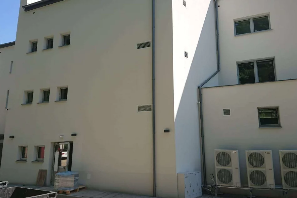 Modernizacja dawnego hotelu (ZDJĘCIA) - zdjęcie 13