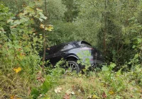 33-latka doprowadziła do zderzenia z Porsche, auto w rowie - zdjęcie główne