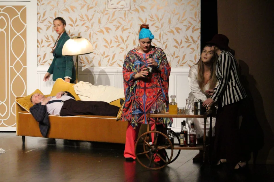Premiera „Czarującego łajdaka” i jubileusz teatru (ZDJĘCIA) - zdjęcie 16