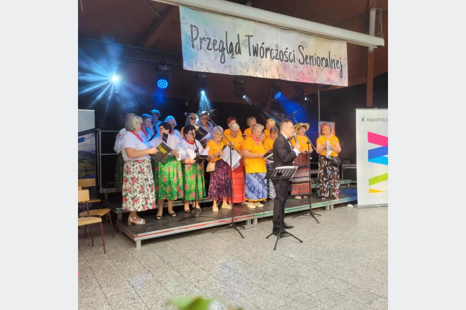 Ponad 200 uczestników przeglądu twórczości seniorów - zdjęcie 20