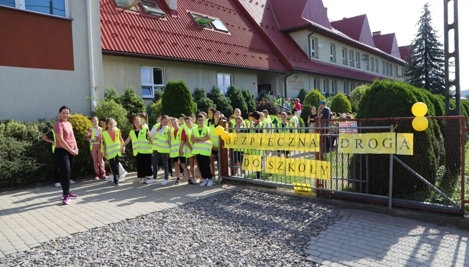 "Bezpieczna droga do szkoły" i Hulaj z głową … SP Mordarka - zdjęcie 1