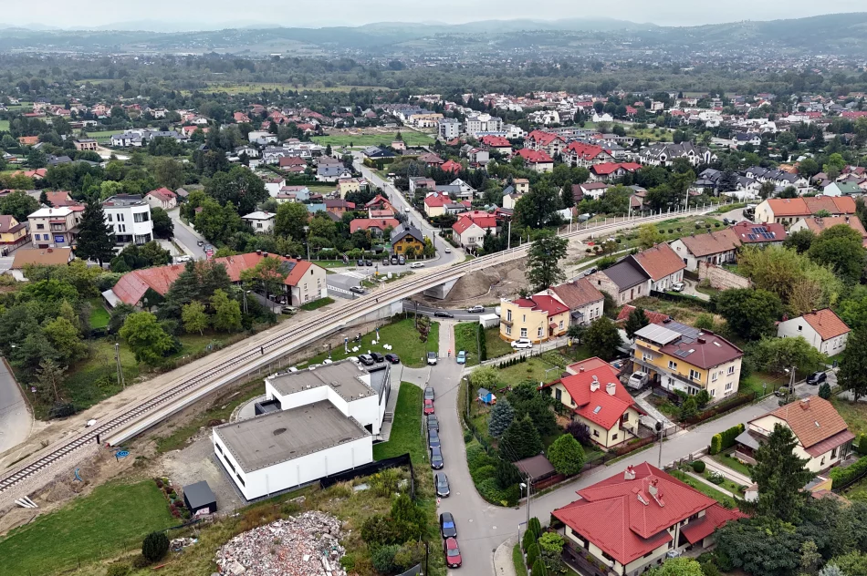 Podłęże – Piekiełko: tory w mieście ułożone, pociągi wrócą wkrótce (ZDJĘCIA) - zdjęcie 16