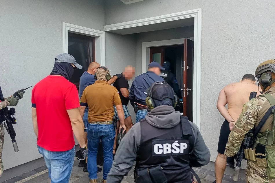 Rozbita międzynarodowa grupa przestępczą - straty Skarbu Państwa sięgają setek milionów złotych - zdjęcie 3