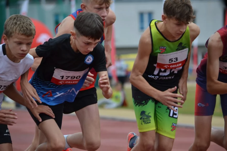 Kolejny sportowy sukces Jakuba Bugańskiego na zawodach lekkoatletycznych w Łodzi - zdjęcie 5