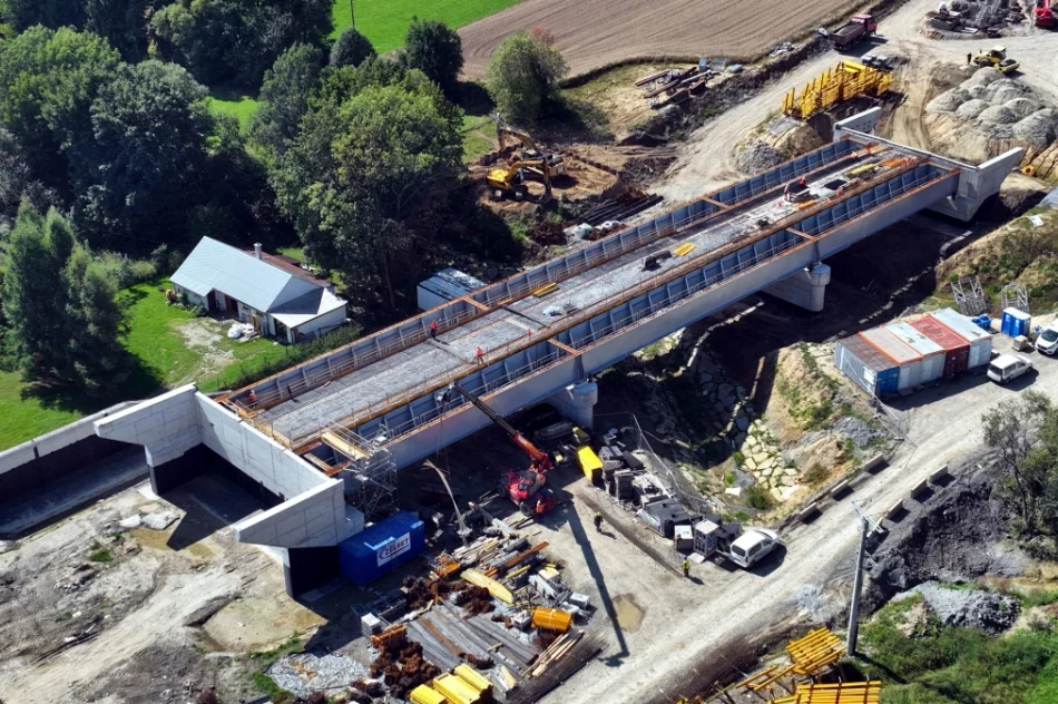 Tory, wiadukty i tunel - tak wygląda plac budowy (ZDJĘCIA) - zdjęcie 13