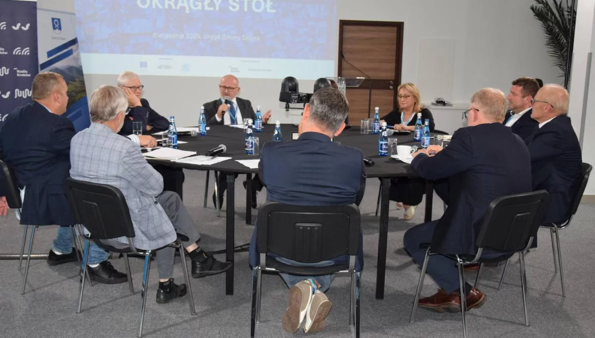 Trzeci Samorządowy Okrągły Stół/fot.: UG Dobra