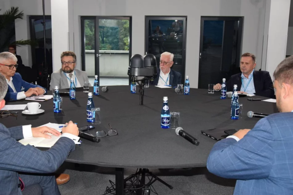Samorządowcy i eksperci debatowali o przyszłości oświaty - zdjęcie 6