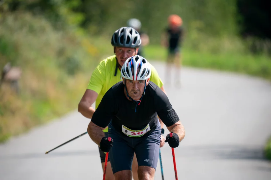 Zawody nartorolkowe/nordic walking Piknik UKS Wierchy - Aktywna Mogielica Uphill V - 2025 - zdjęcie 16