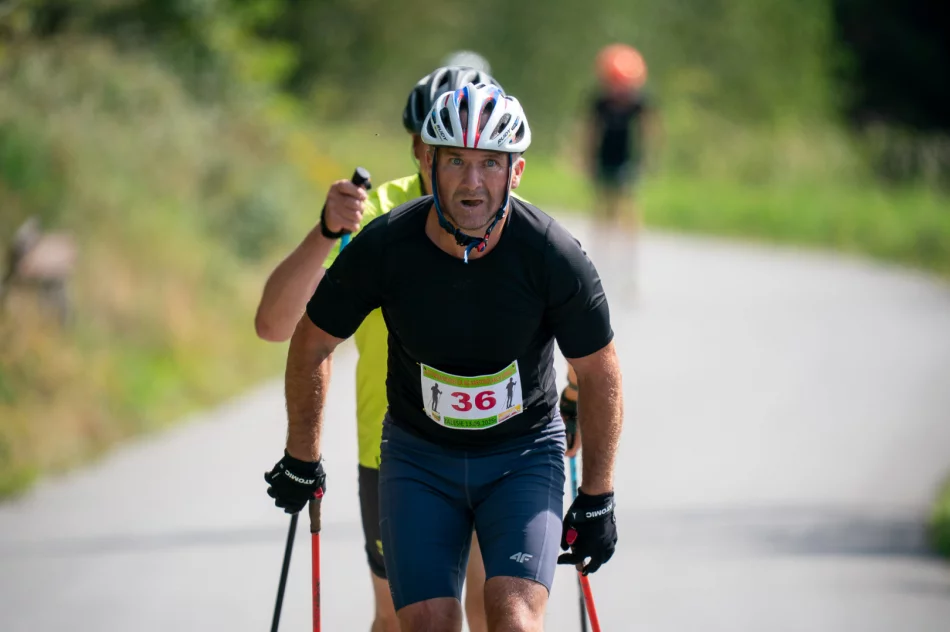 Zawody nartorolkowe/nordic walking Piknik UKS Wierchy - Aktywna Mogielica Uphill V - 2025 - zdjęcie 17
