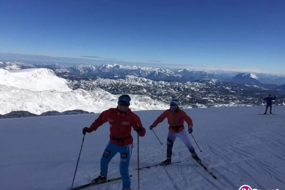 Młoda biegaczka trenuje na lodowcu - zdjęcie 2