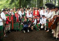 Spotkaniem turystów na Lubogoszczy zakończyły się wędrówki w ramach akcji „Odkryj Beskid Wyspowy 2025” - zdjęcie główne