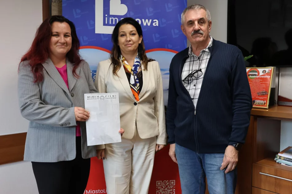 O starożytnym grocie, pamiątkach zakładu fotograficznego, limanowskiego szpitala i klubu sportowego Limanovia … czyli nowe zabytki w limanowskim muzeum - zdjęcie 6