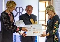 Proboszcz laureatem nagrody - zdjęcie główne