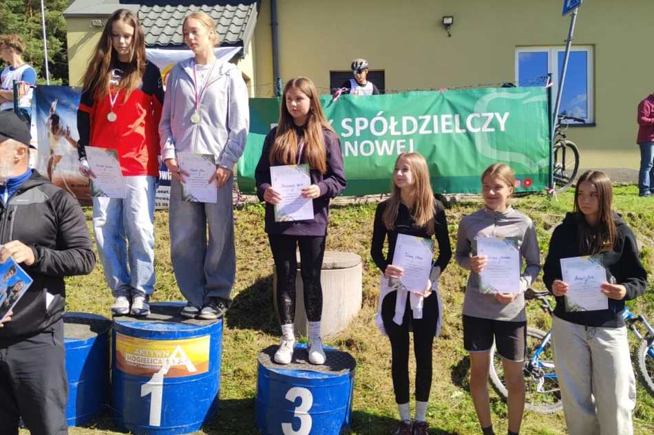 W Zalesiu szkoły rywalizowały w kolarstwie górskim - zdjęcie 2
